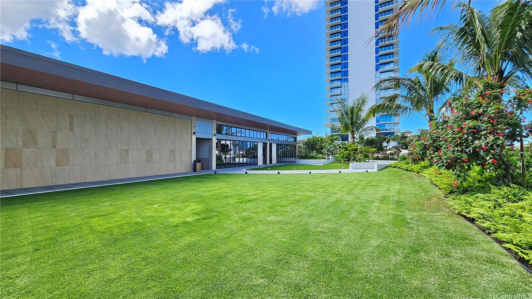 Honolulu, Hawaii, 96814, United States, ,1 BathroomBathrooms,Residential,For Sale,1989075