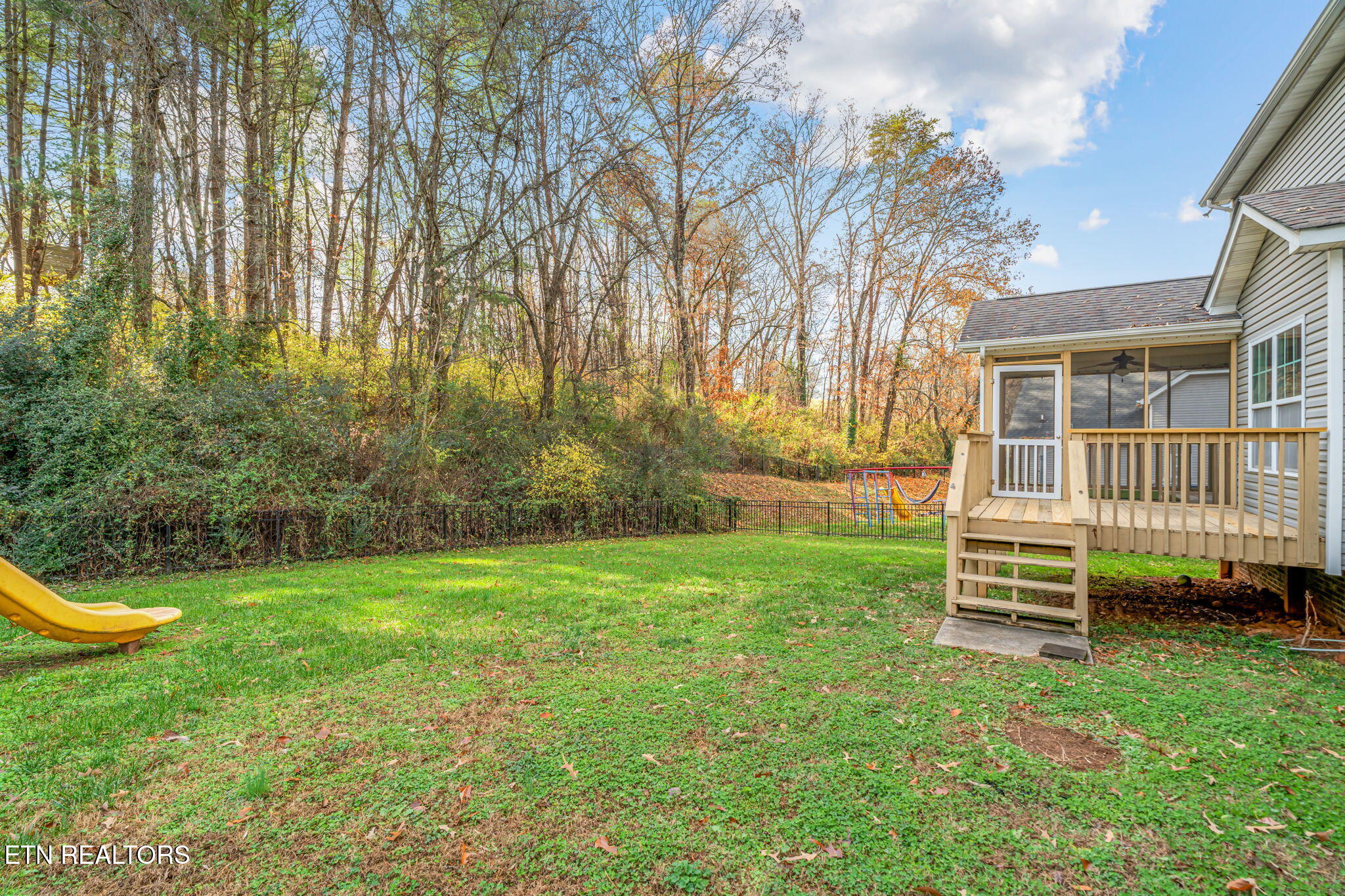 Maryville, Tennessee, 37804, United States, 4 Bedrooms Bedrooms, ,3 BathroomsBathrooms,Residential,For Sale,1996770