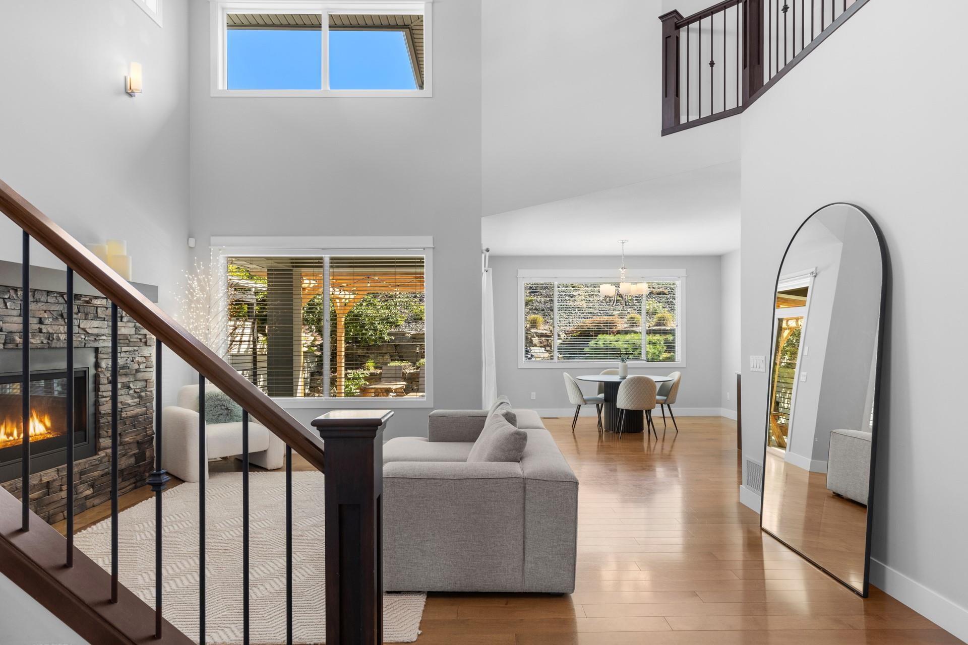 KELOWNA, British Columbia, V1W 5K2, CA, 5 Bedrooms Bedrooms, ,3 BathroomsBathrooms,Residential,For Sale,1960924