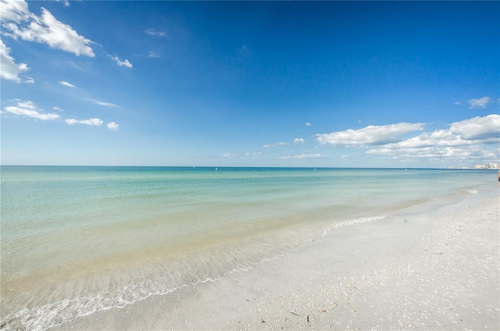 Clearwater Beach, Florida, 33767, United States, 2 Bedrooms Bedrooms, ,2 BathroomsBathrooms,Residential,For Sale,1849008