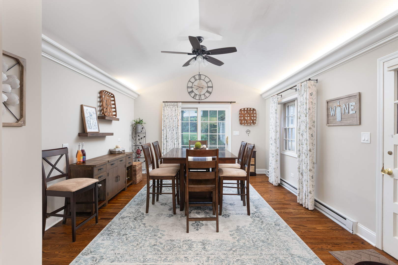 Downers Grove, Illinois, 60515, United States, 3 Bedrooms Bedrooms, ,3 BathroomsBathrooms,Residential,For Sale,1925036