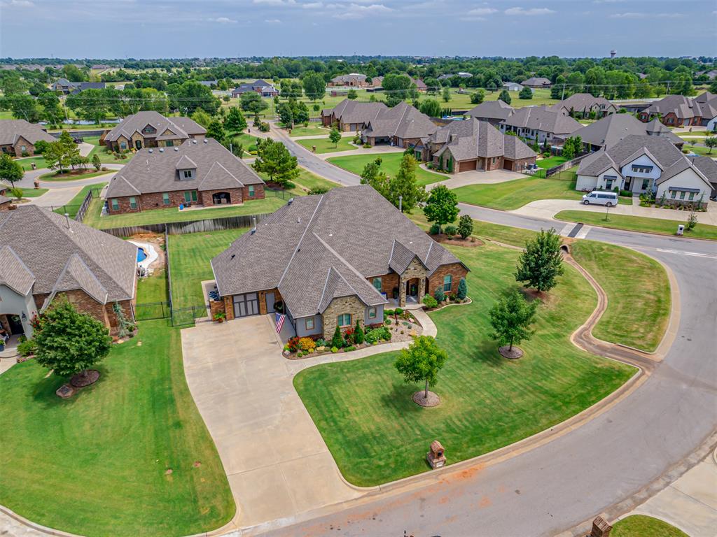 Mustang, Oklahoma, 73064, United States, 4 Bedrooms Bedrooms, ,4 BathroomsBathrooms,Residential,For Sale,1908407