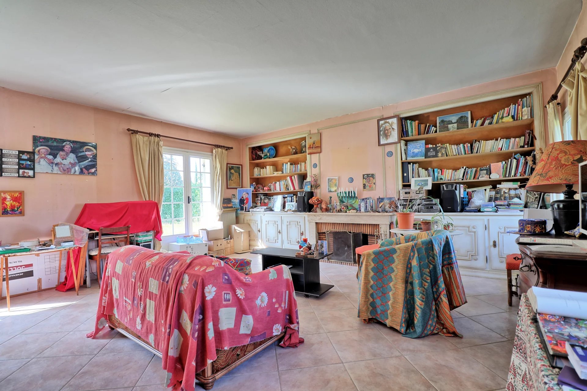 Francheville, Auvergne-Rhône-Alpes, 69340, FR, 4 Bedrooms Bedrooms, ,1 BathroomBathrooms,Residential,For Sale,1955065