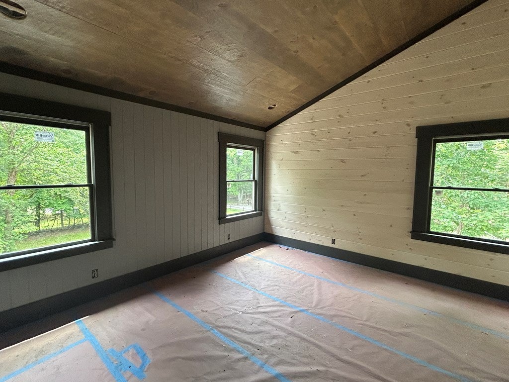 Mineral Bluff, Georgia, 30559, United States, 4 Bedrooms Bedrooms, ,5 BathroomsBathrooms,Residential,For Sale,1858917