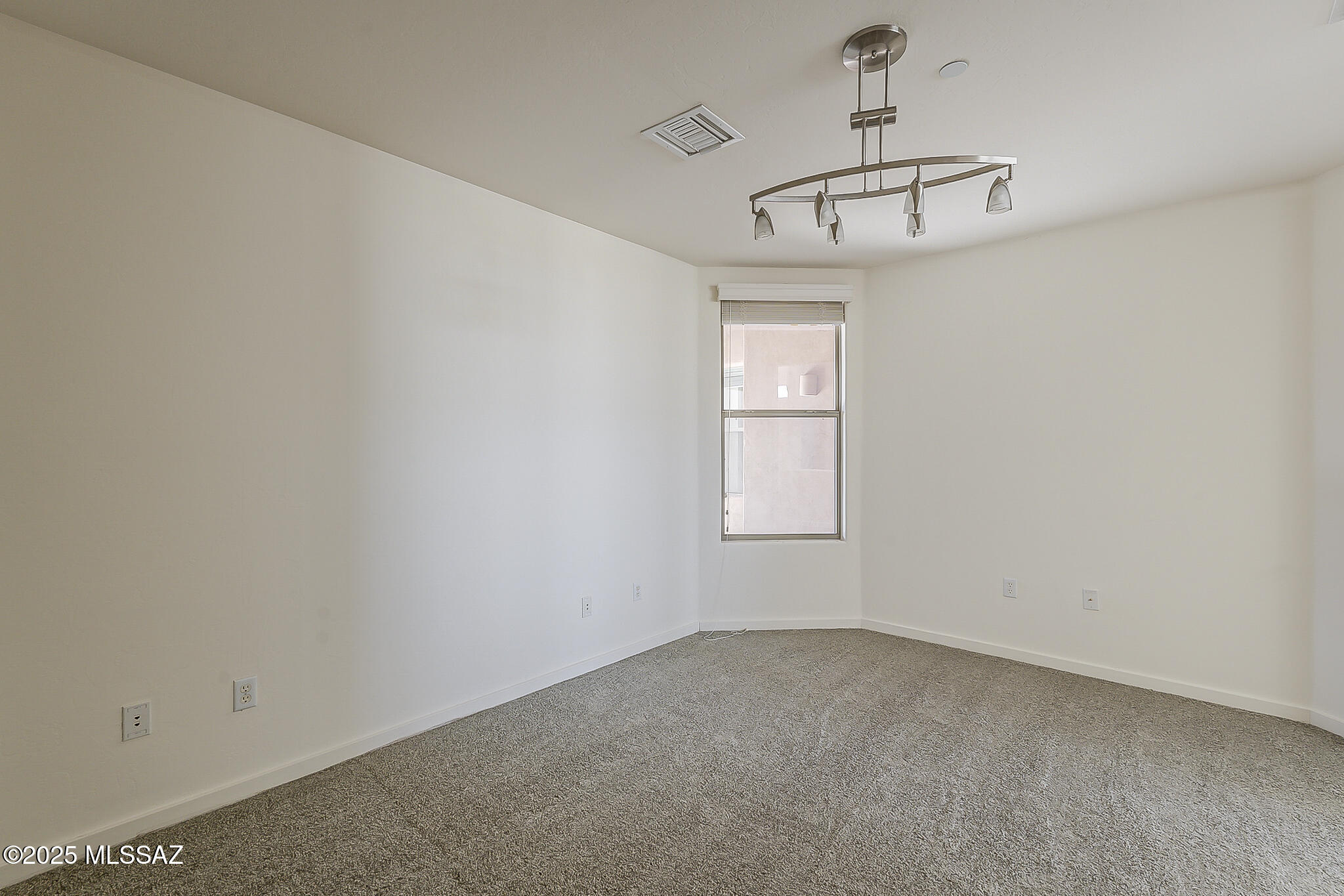 Marana, Arizona, 85658, United States, 4 Bedrooms Bedrooms, ,3 BathroomsBathrooms,Residential,For Sale,1737684
