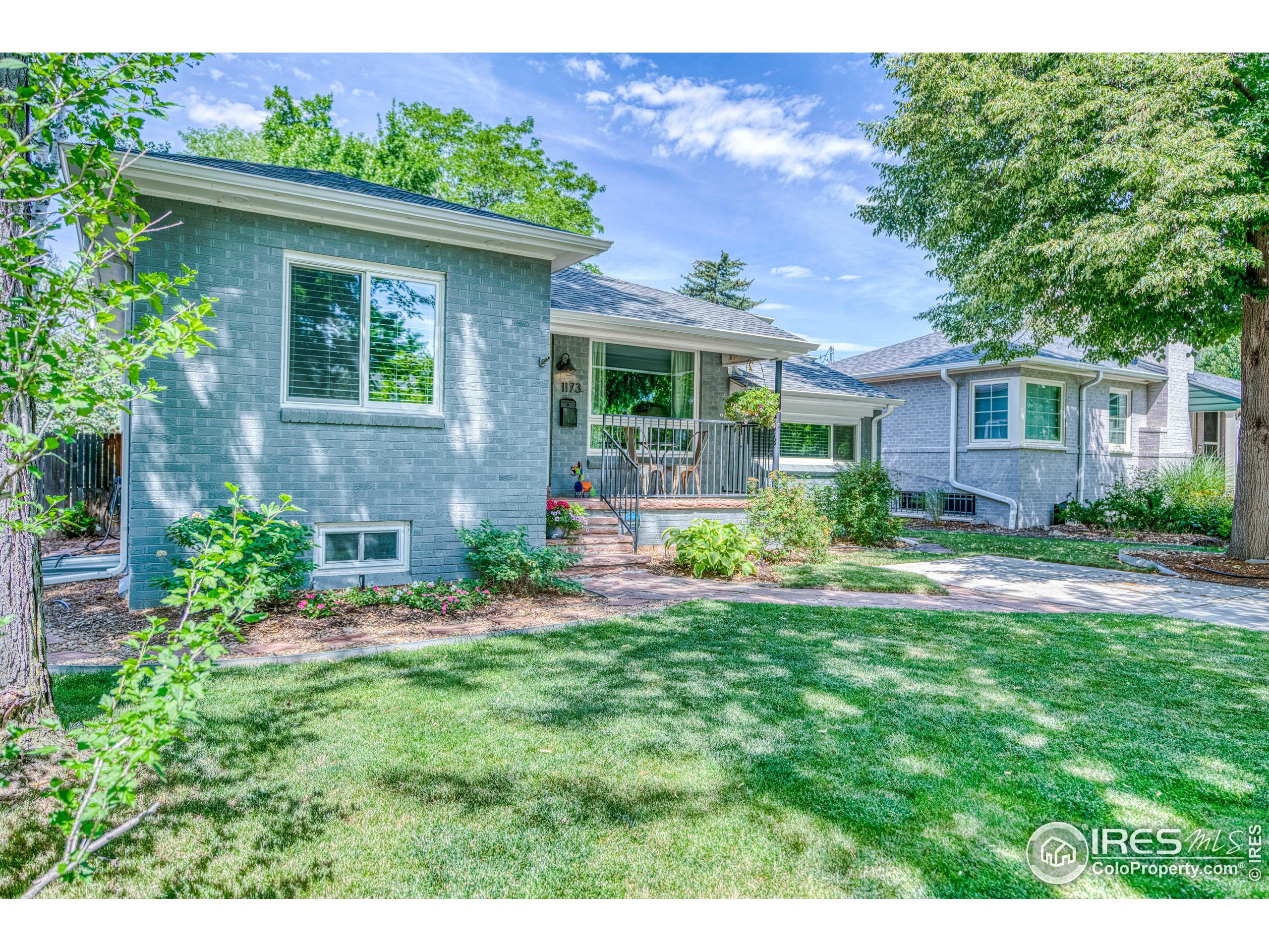 Denver, Colorado, 80220, United States, 4 Bedrooms Bedrooms, ,2 BathroomsBathrooms,Residential,For Sale,1901217