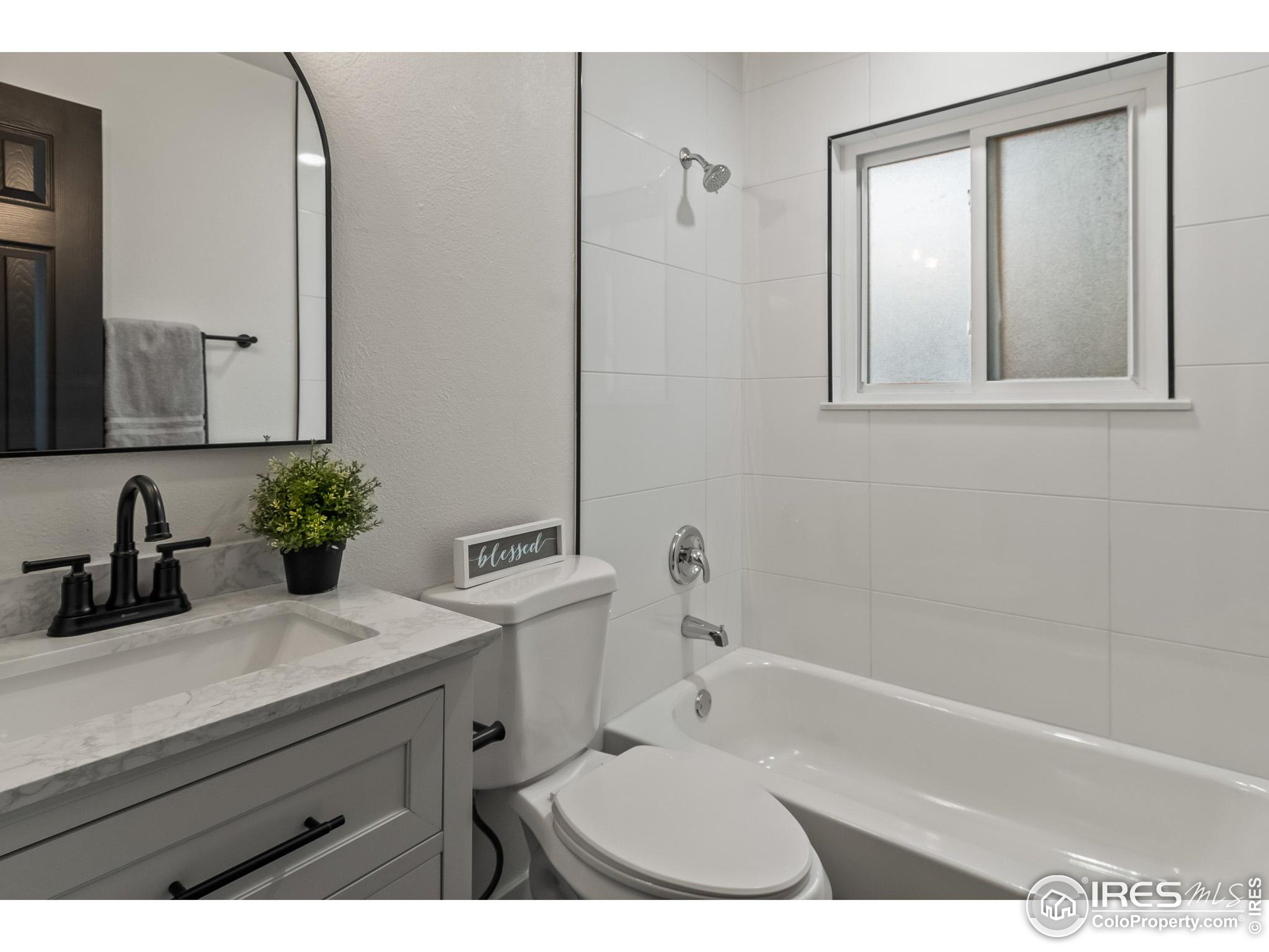 4 Pratt Pl, Longmont, Colorado, 80501, United States, 4 Bedrooms Bedrooms, ,1 BathroomBathrooms,Residential,For Sale,4 Pratt Pl,1638462