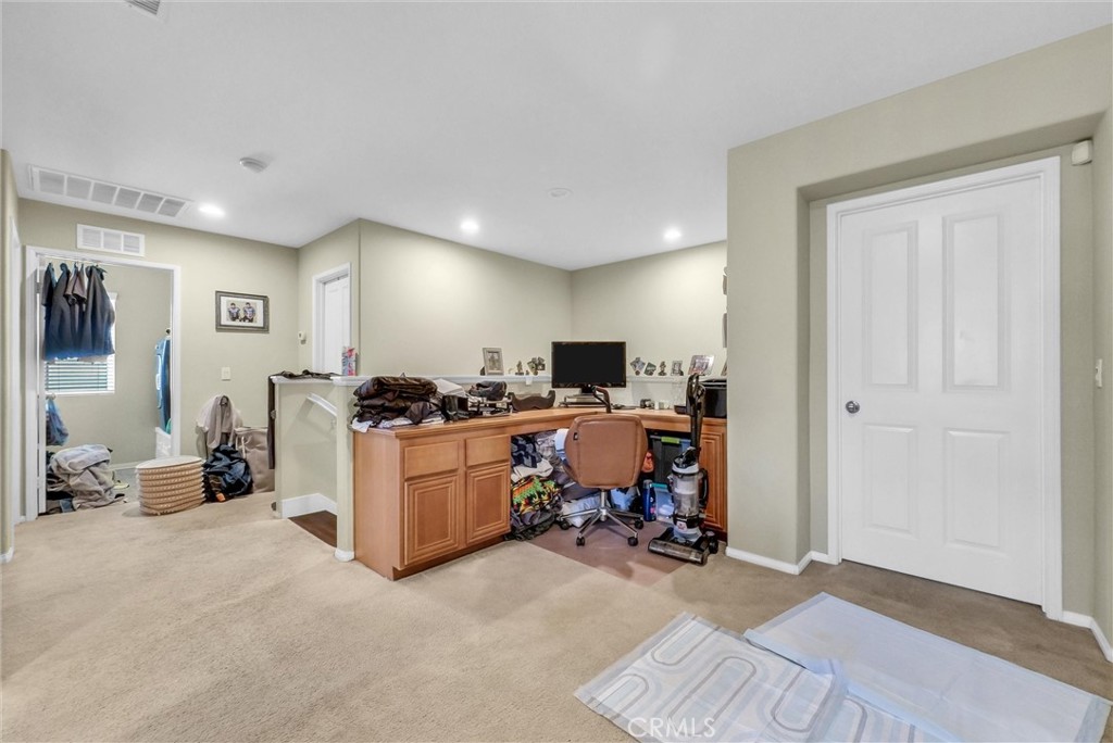 Lake Elsinore, California, 92530, United States, 3 Bedrooms Bedrooms, ,3 BathroomsBathrooms,Residential,For Sale,1880934