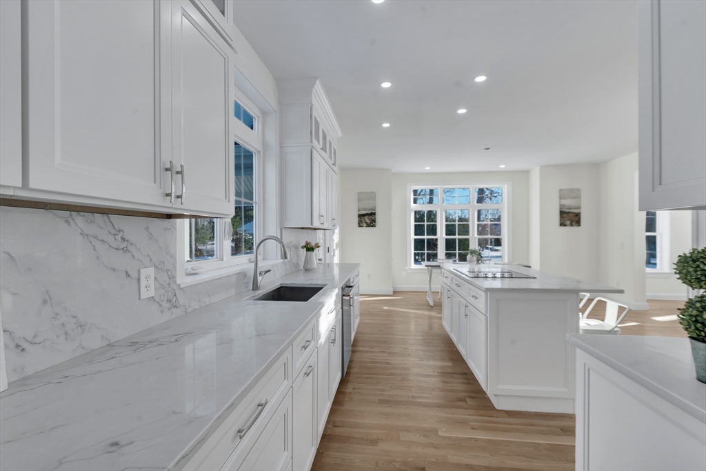 Rehoboth, Massachusetts, 02769, United States, 3 Bedrooms Bedrooms, ,4 BathroomsBathrooms,Residential,For Sale,2005285