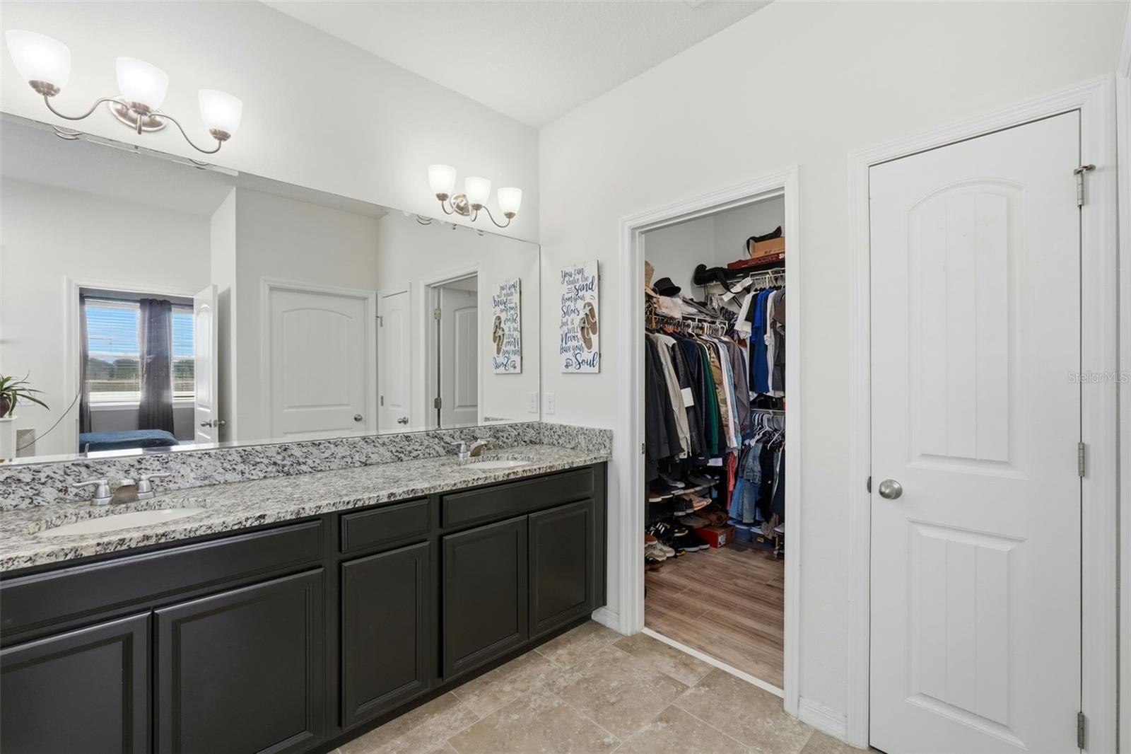 KISSIMMEE, Florida, 34744, United States, 4 Bedrooms Bedrooms, ,4 BathroomsBathrooms,Residential,For Sale,1986116