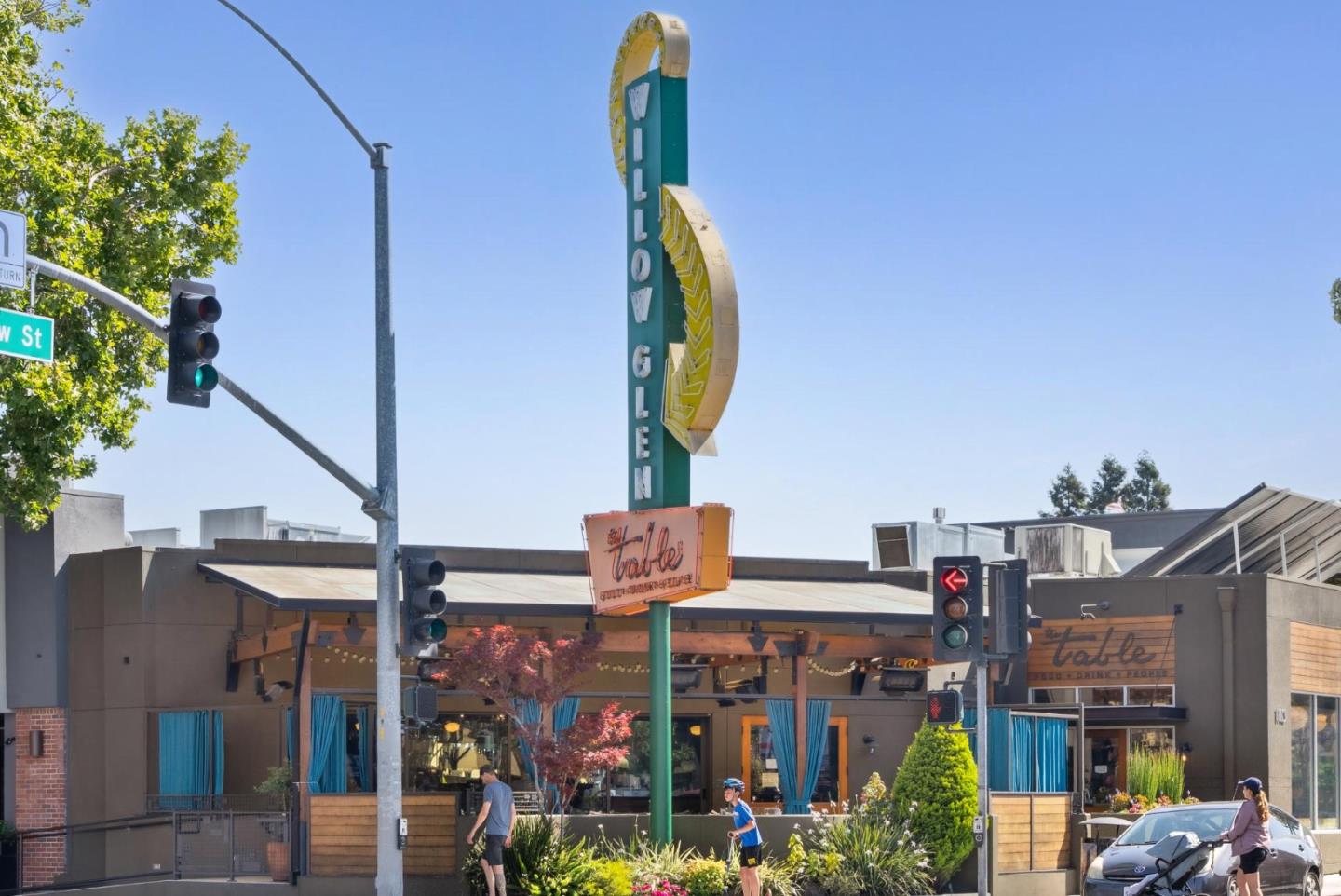 San Jose, California, 95125, United States, 3 Bedrooms Bedrooms, ,2 BathroomsBathrooms,Residential,For Sale,1989346