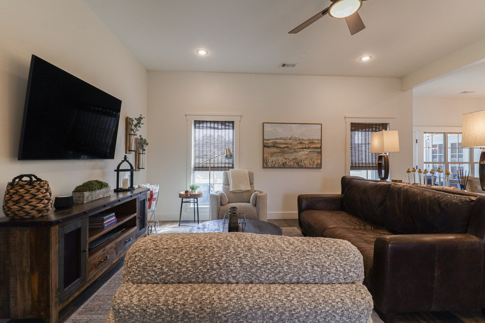 Jonesboro, Arkansas, 72404, United States, 5 Bedrooms Bedrooms, ,4 BathroomsBathrooms,Residential,For Sale,1993418