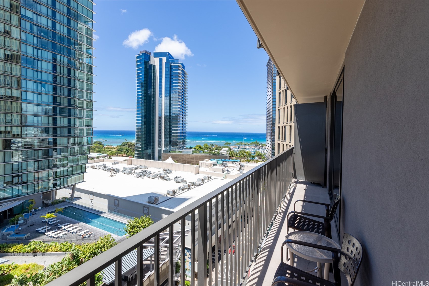 Honolulu, Hawaii, 96814, United States, 1 Bedroom Bedrooms, ,1 BathroomBathrooms,Residential,For Sale,1890945