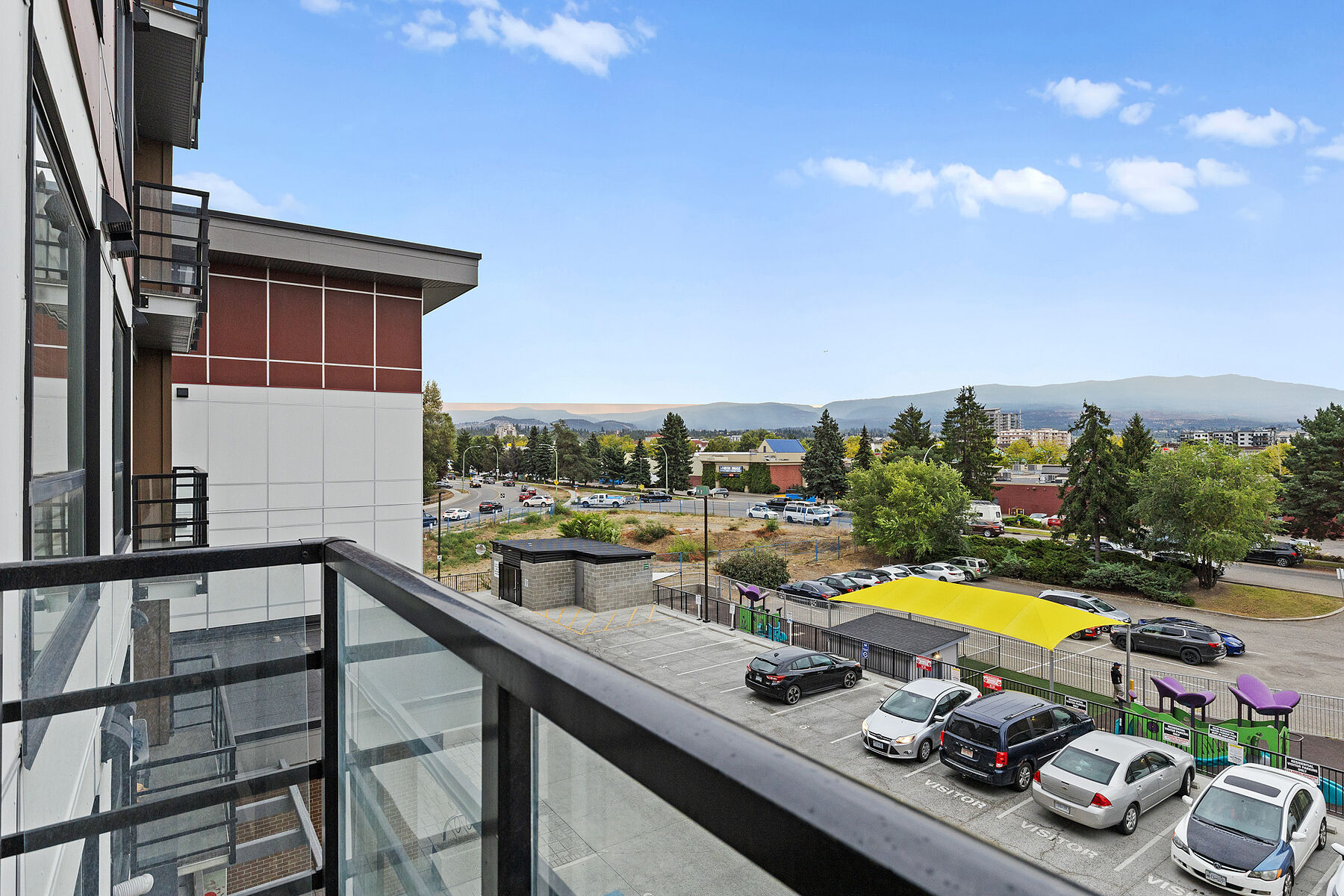  Secure with Premium Amenities - 物件實景