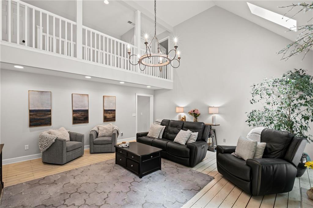 Suwanee, Georgia, 30024, United States, 4 Bedrooms Bedrooms, ,4 BathroomsBathrooms,Residential,For Sale,1983881