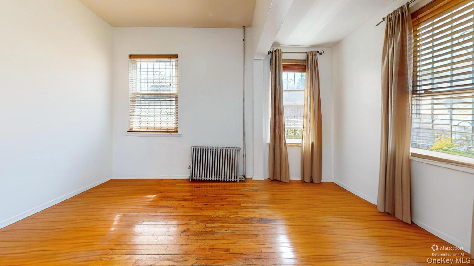 Jamaica, New York, 11435, United States, 4 Bedrooms Bedrooms, ,3 BathroomsBathrooms,Residential,For Sale,1927157