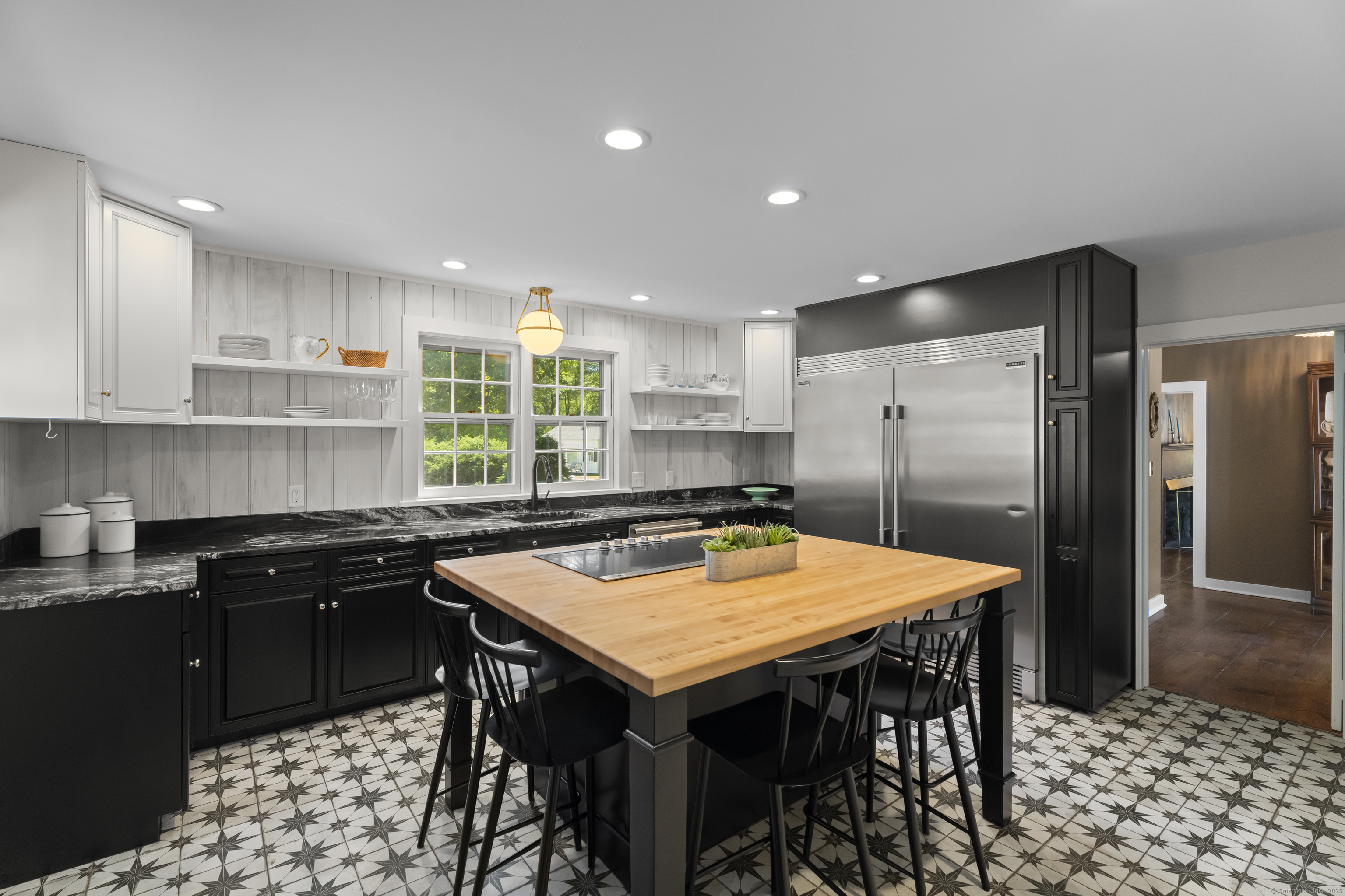 Westbrook, Connecticut, 06498, United States, 4 Bedrooms Bedrooms, ,6 BathroomsBathrooms,Residential,For Sale,1939366
