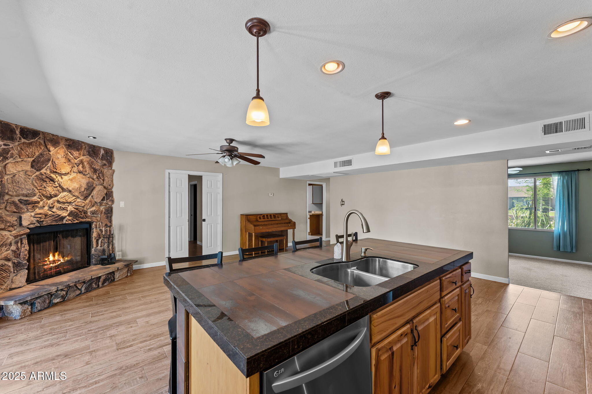 Glendale, Arizona, 85306, United States, 4 Bedrooms Bedrooms, ,2 BathroomsBathrooms,Residential,For Sale,1942956