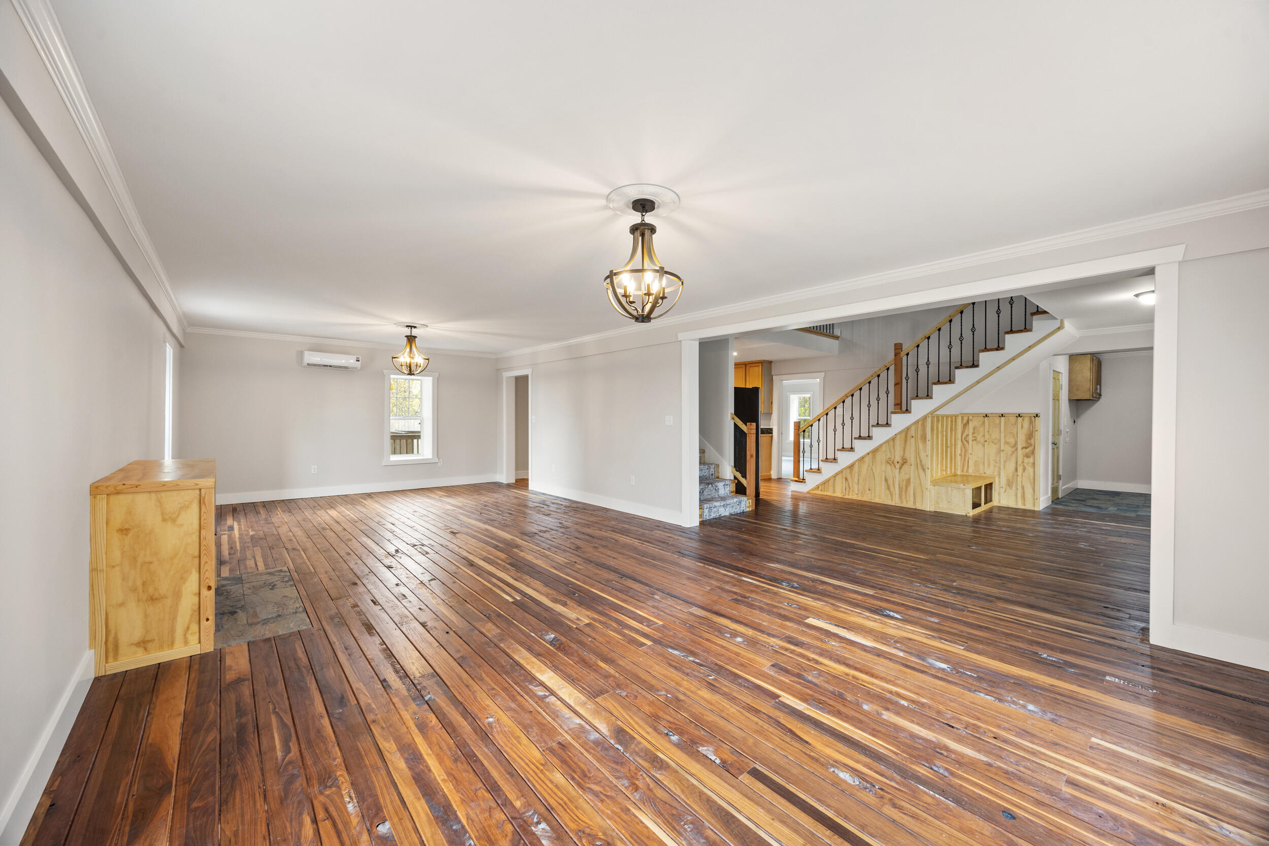 Corinth, Kentucky, 41010, United States, 4 Bedrooms Bedrooms, ,4 BathroomsBathrooms,Residential,For Sale,1992154