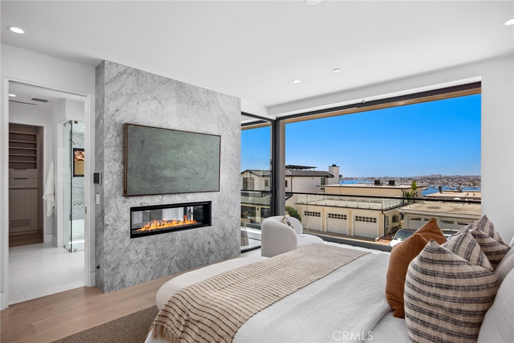Corona del Mar, California, 92625, United States, 4 Bedrooms Bedrooms, ,5 BathroomsBathrooms,Residential,For Sale,1903462