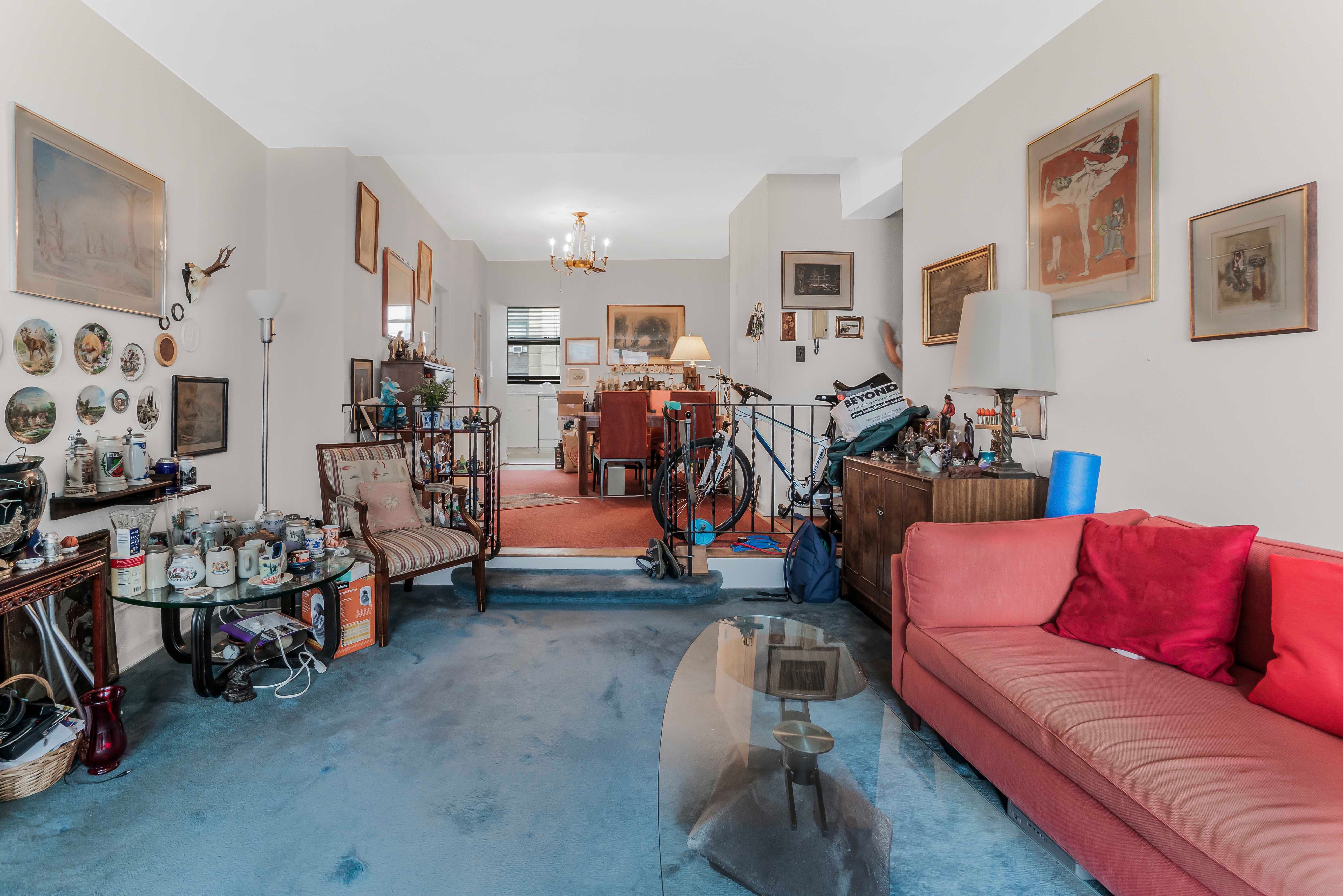 Rego Park, New York, 11374, United States, 2 Bedrooms Bedrooms, ,2 BathroomsBathrooms,Residential,For Sale,1980666