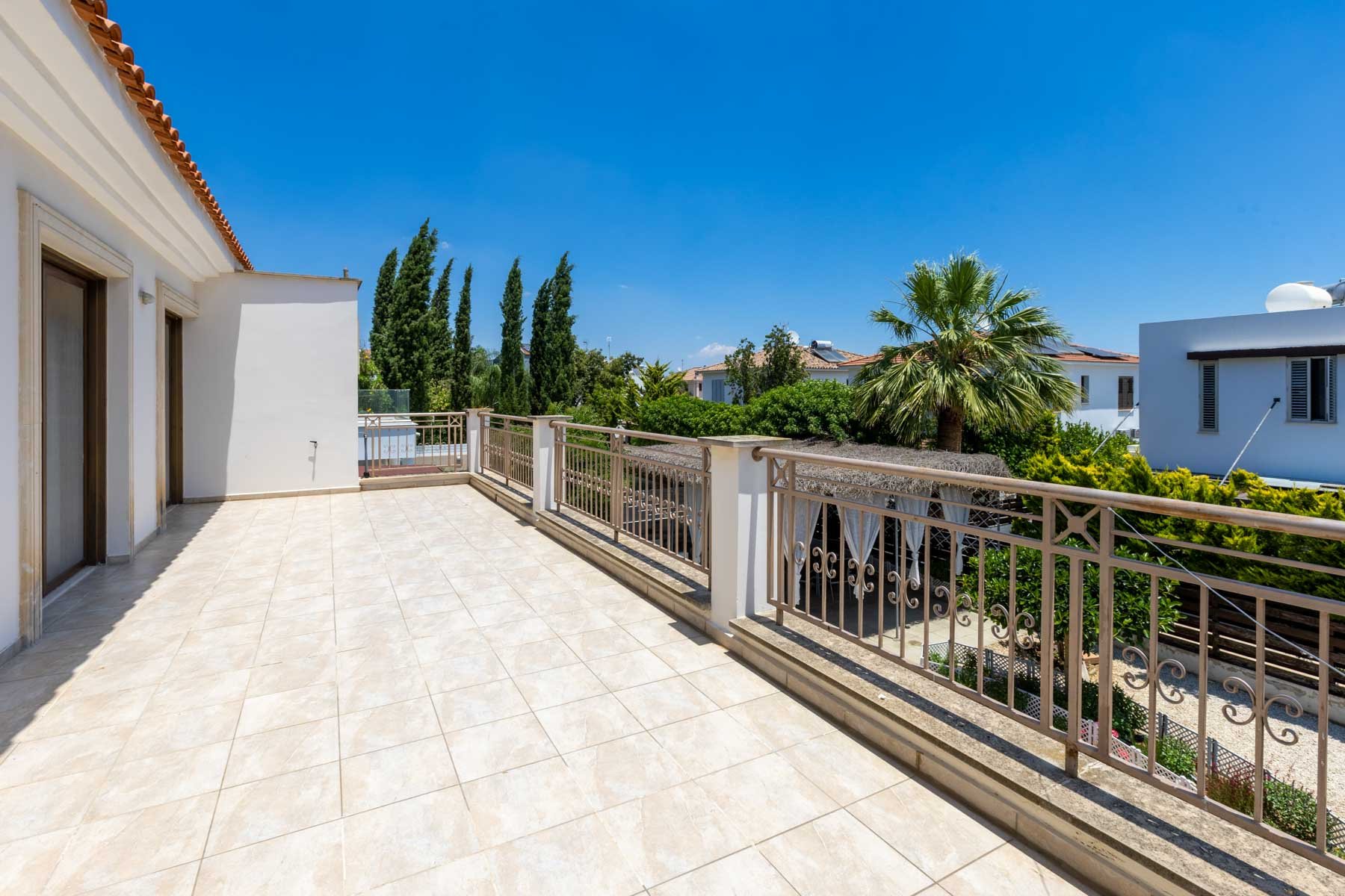  Five Bedroom Detached House in Nicosia - 物件實景