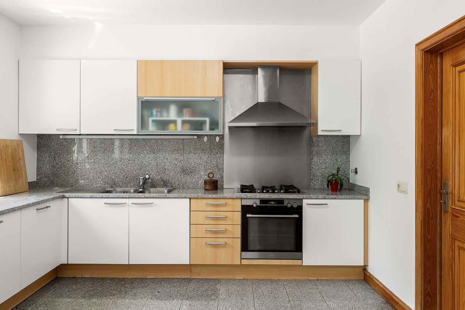 Cascais, Lisbon, 2750-642, PT, 4 Bedrooms Bedrooms, ,3 BathroomsBathrooms,Residential,For Sale,1989663