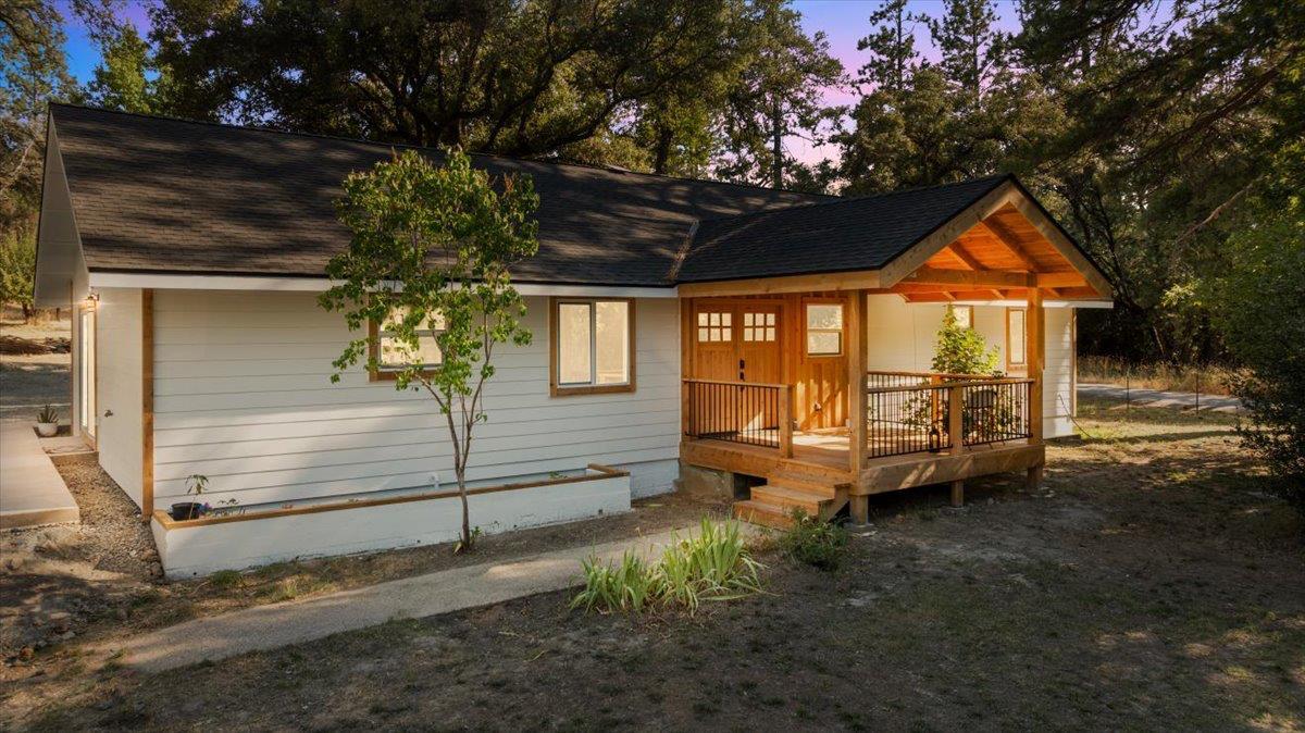 Nevada City, California, 95959, United States, 4 Bedrooms Bedrooms, ,2 BathroomsBathrooms,Residential,For Sale,1916710