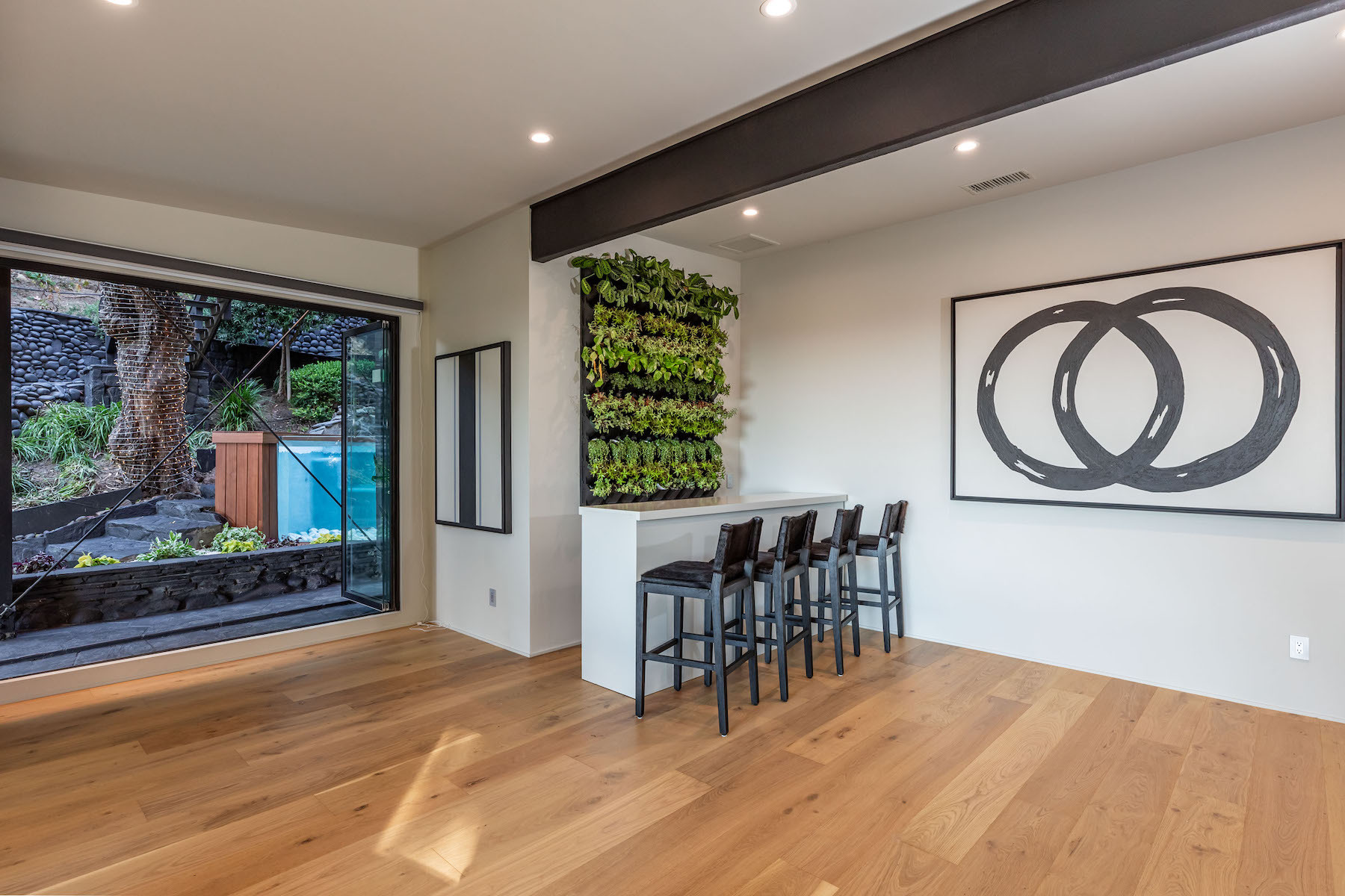  1509 Amalfi Drive - 物件實景