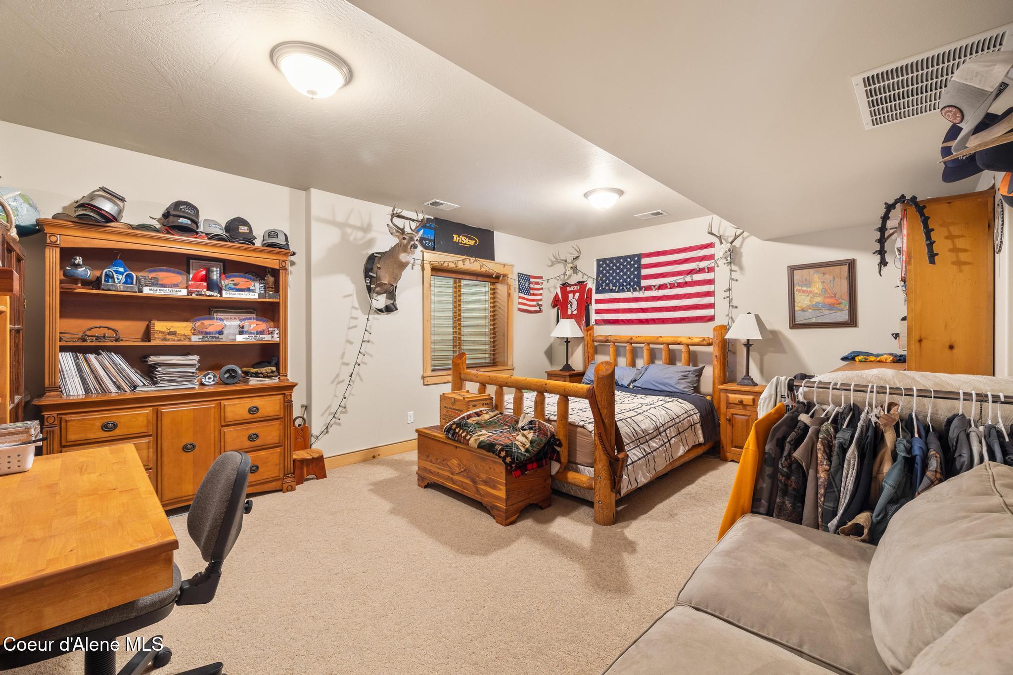 Harrison, Idaho, 83833, United States, 4 Bedrooms Bedrooms, ,5 BathroomsBathrooms,Residential,For Sale,1895390