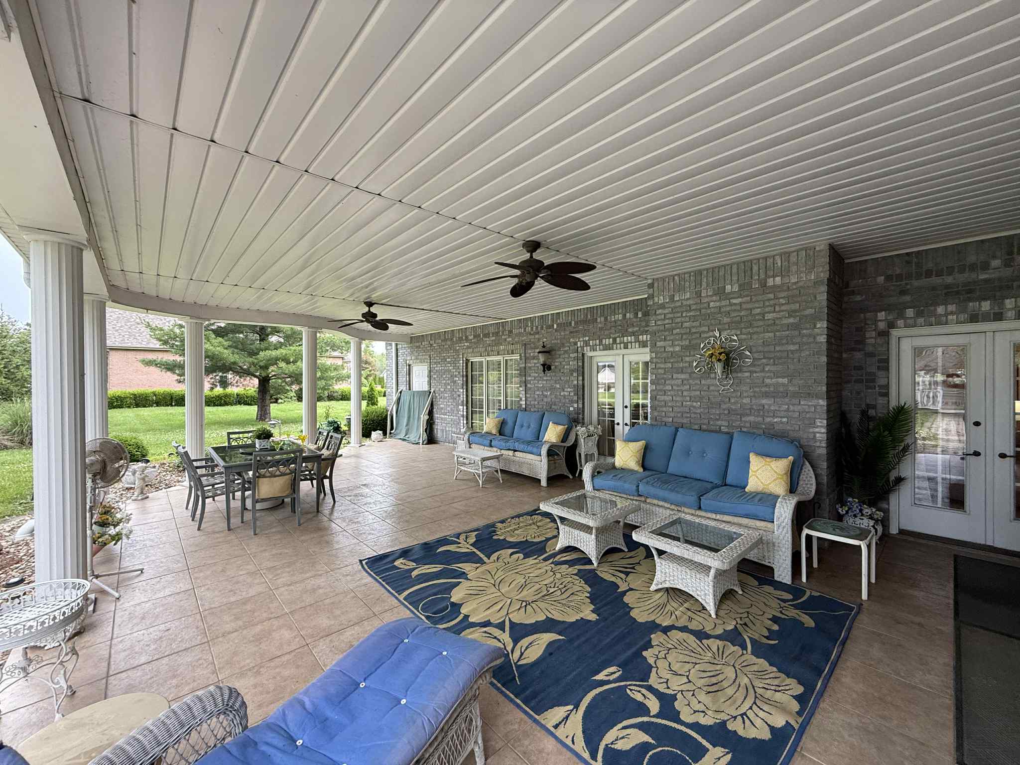Marion, Illinois, 62959, United States, 4 Bedrooms Bedrooms, ,3 BathroomsBathrooms,Residential,For Sale,1848580