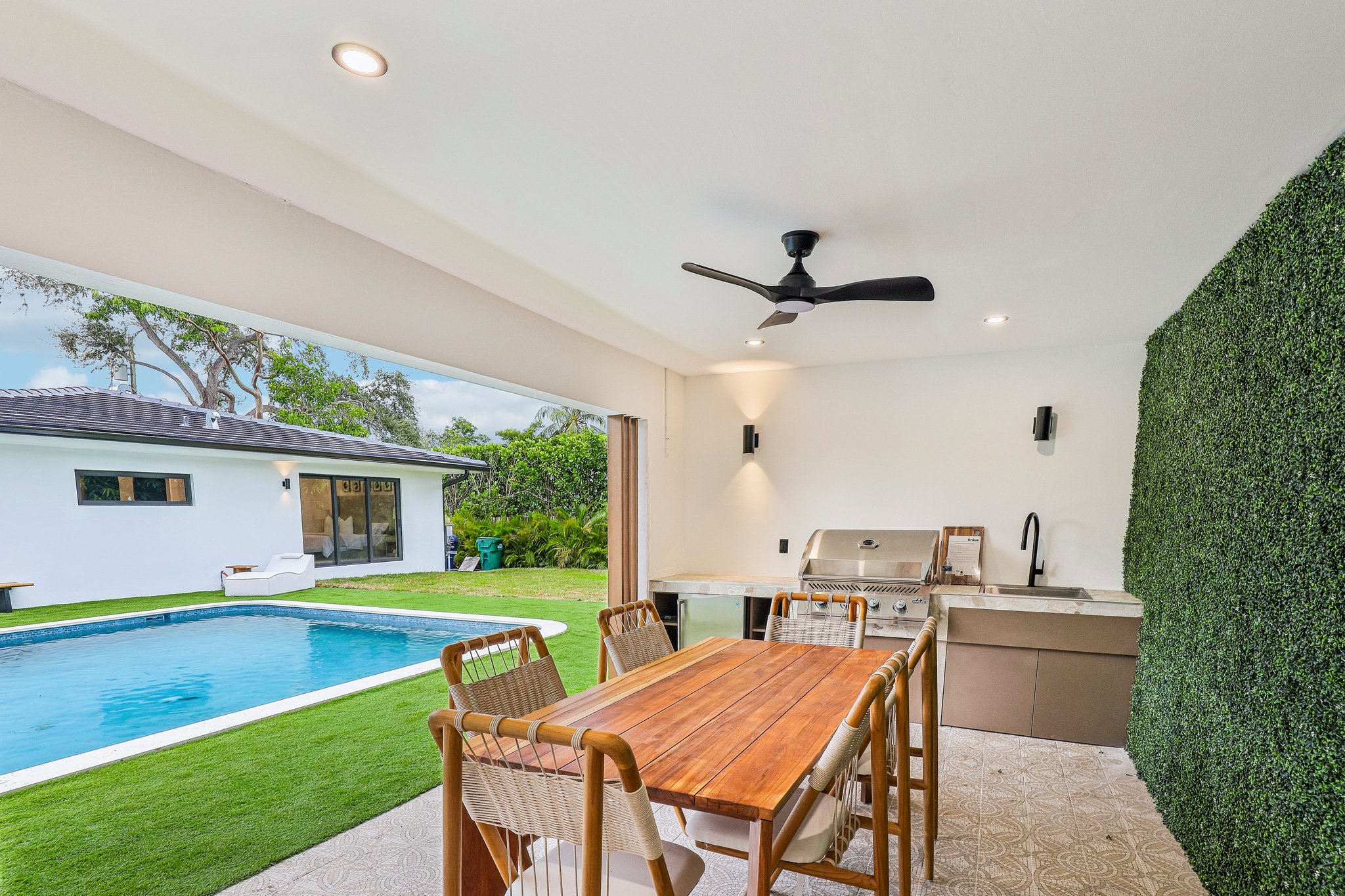  8835 NE 9th Ct, Miami, FL, 33138 - 物件實景