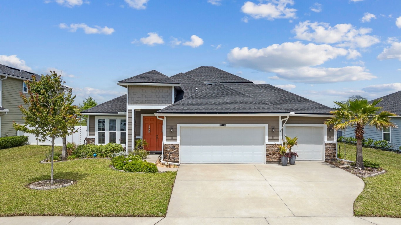 Fernandina Beach, Florida, 32034, United States, 4 Bedrooms Bedrooms, ,3 BathroomsBathrooms,Residential,For Sale,1881619