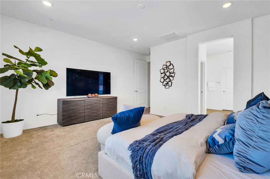 Moreno Valley, California, 92553, United States, 3 Bedrooms Bedrooms, ,2 BathroomsBathrooms,Residential,For Sale,2042349