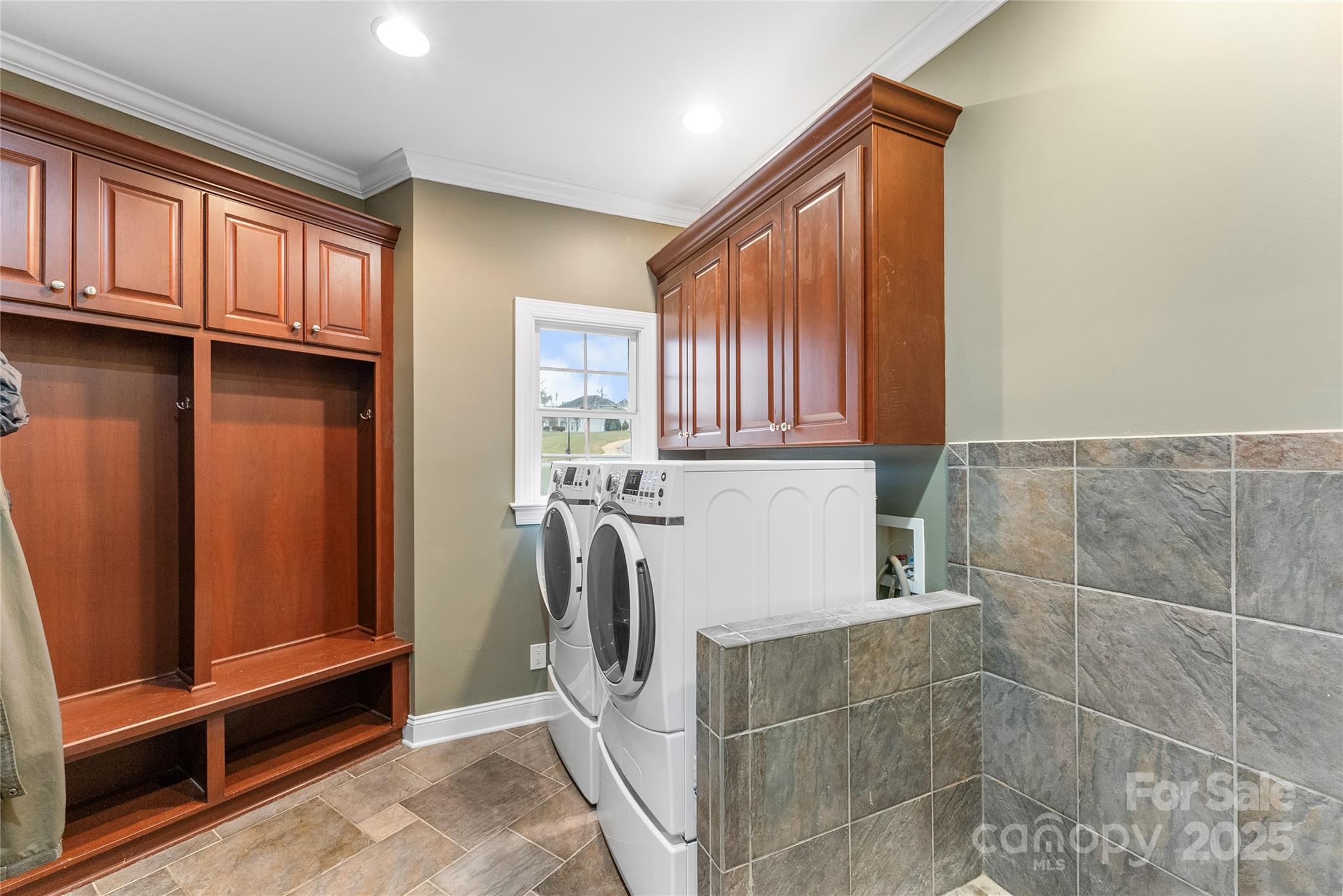 Shelby, North Carolina, 28150, United States, 5 Bedrooms Bedrooms, ,5 BathroomsBathrooms,Residential,For Sale,1710055