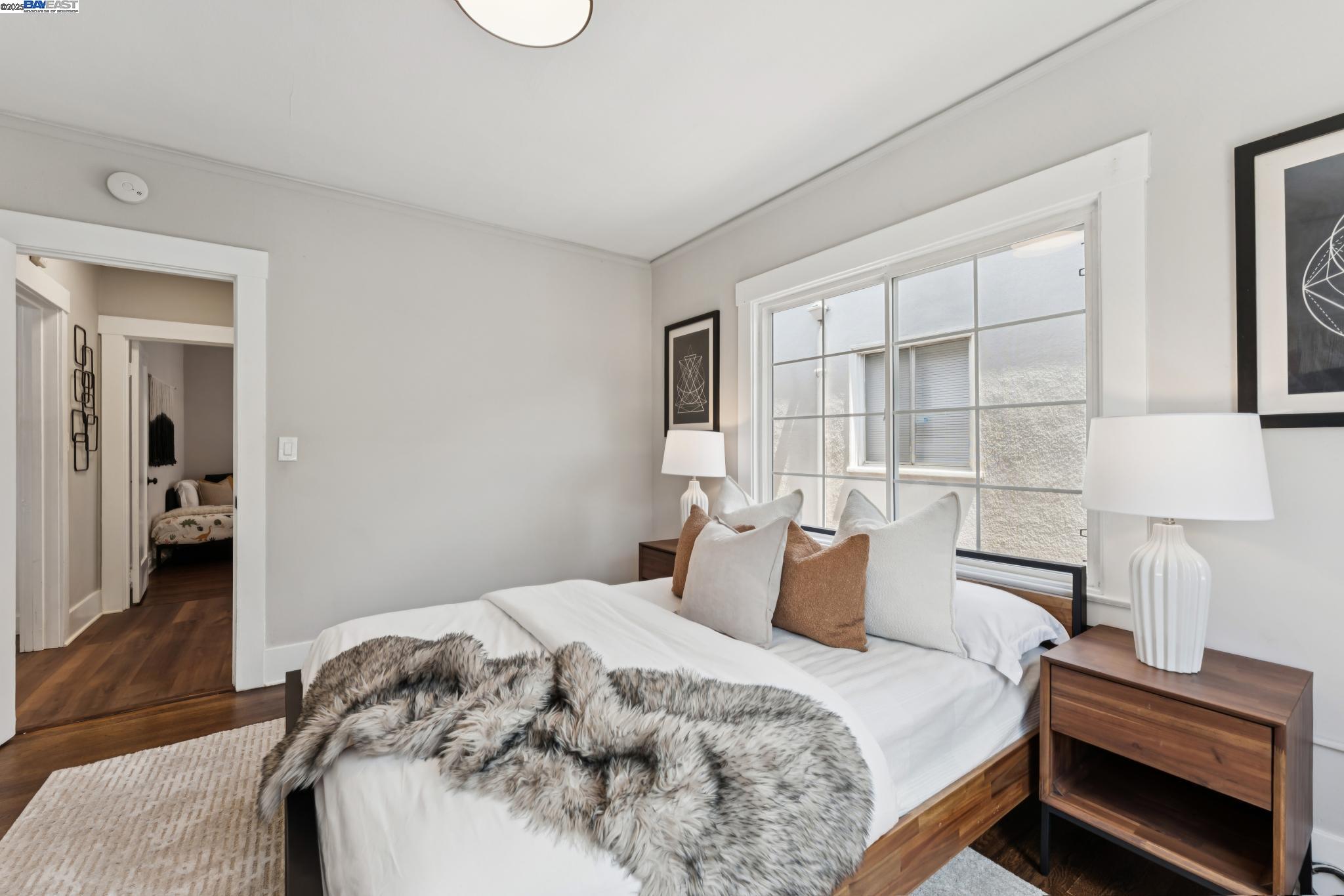Oakland, California, 94605, United States, 2 Bedrooms Bedrooms, ,1 BathroomBathrooms,Residential,For Sale,1901518