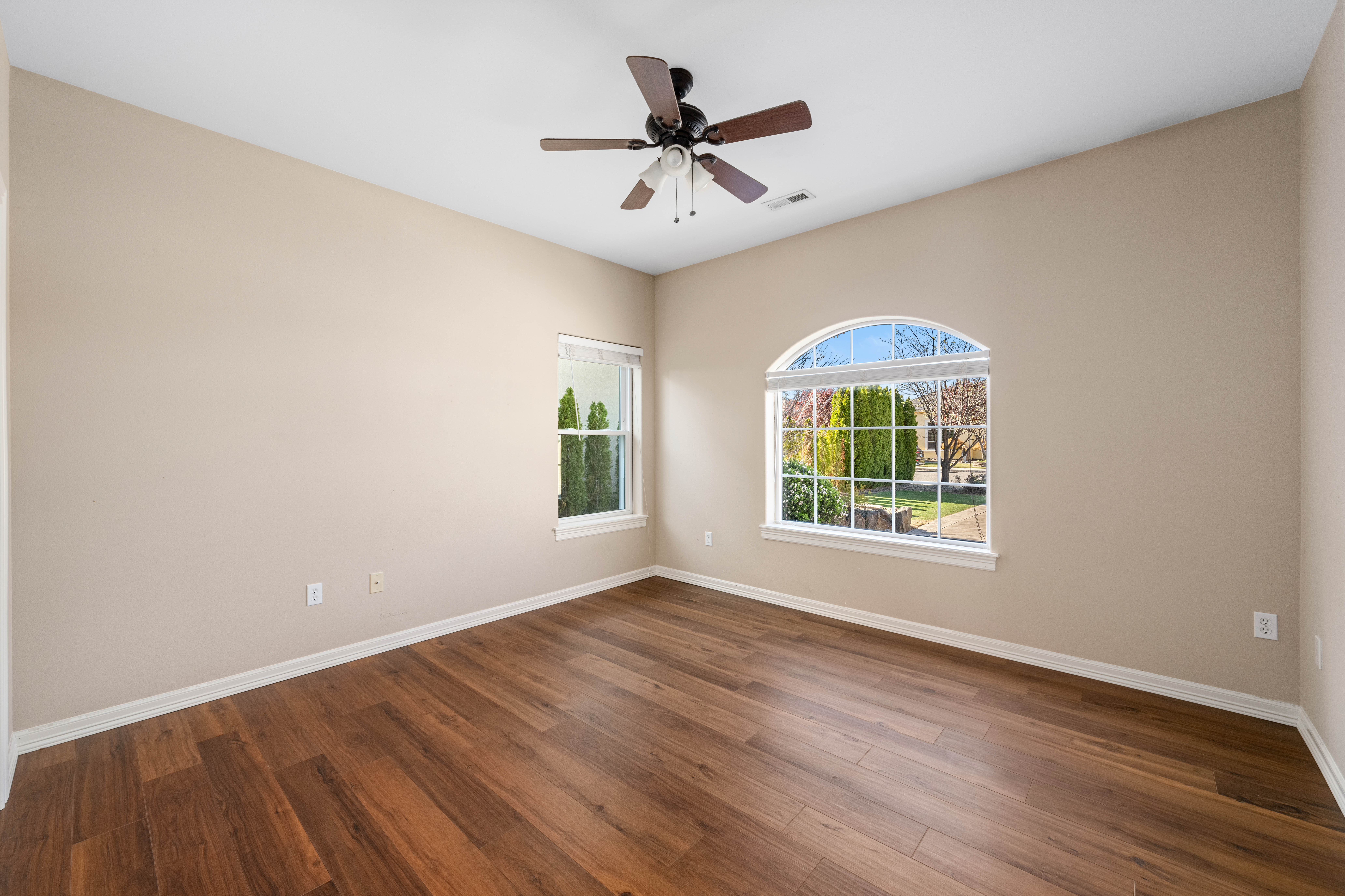  Pool, Course Frontage, Outdoor Kitchen &More - 物件實景