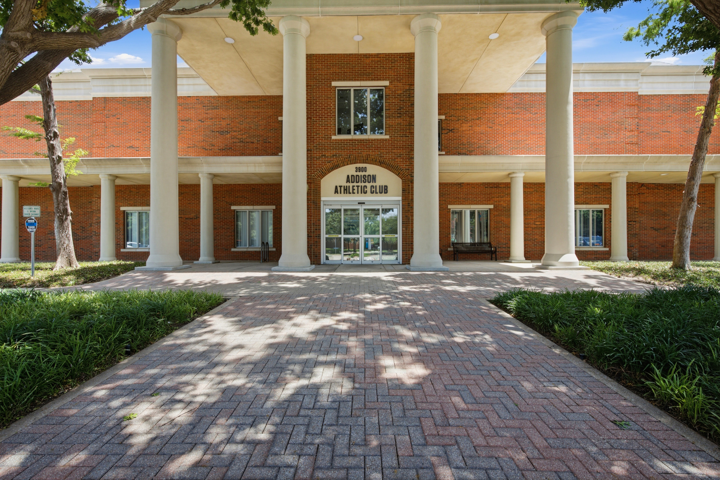  Updated Addison Gem  3 Beds + Game Room  Low-Maintenance Living - 物件實景