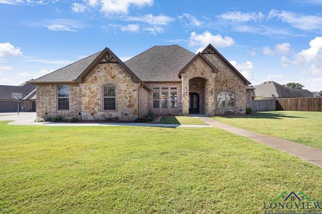 Longview, Texas, 75602, United States, 4 Bedrooms Bedrooms, ,3 BathroomsBathrooms,Residential,For Sale,1970791