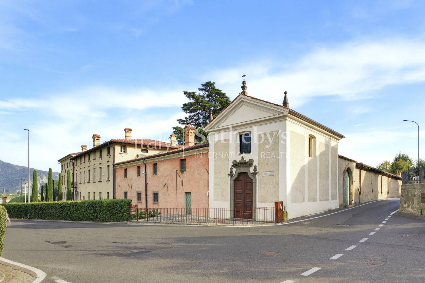  Magnificent Noble Palazzo with Vineyard in Franciacorta - 物件實景