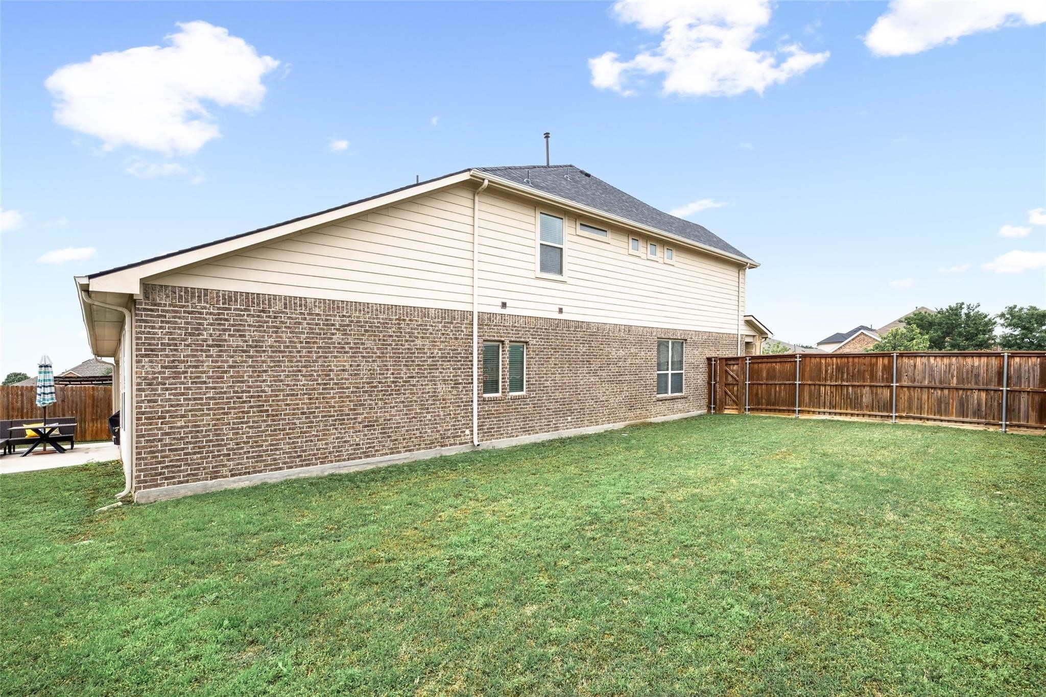 Little Elm, Texas, 75068, United States, 5 Bedrooms Bedrooms, ,4 BathroomsBathrooms,Residential,For Sale,1971271