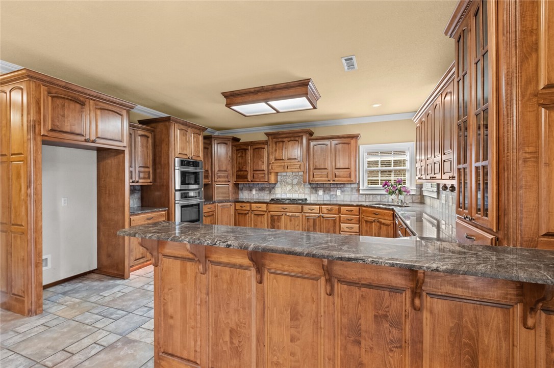 Bentonville, Arkansas, 72712, United States, 4 Bedrooms Bedrooms, ,4 BathroomsBathrooms,Residential,For Sale,1805614