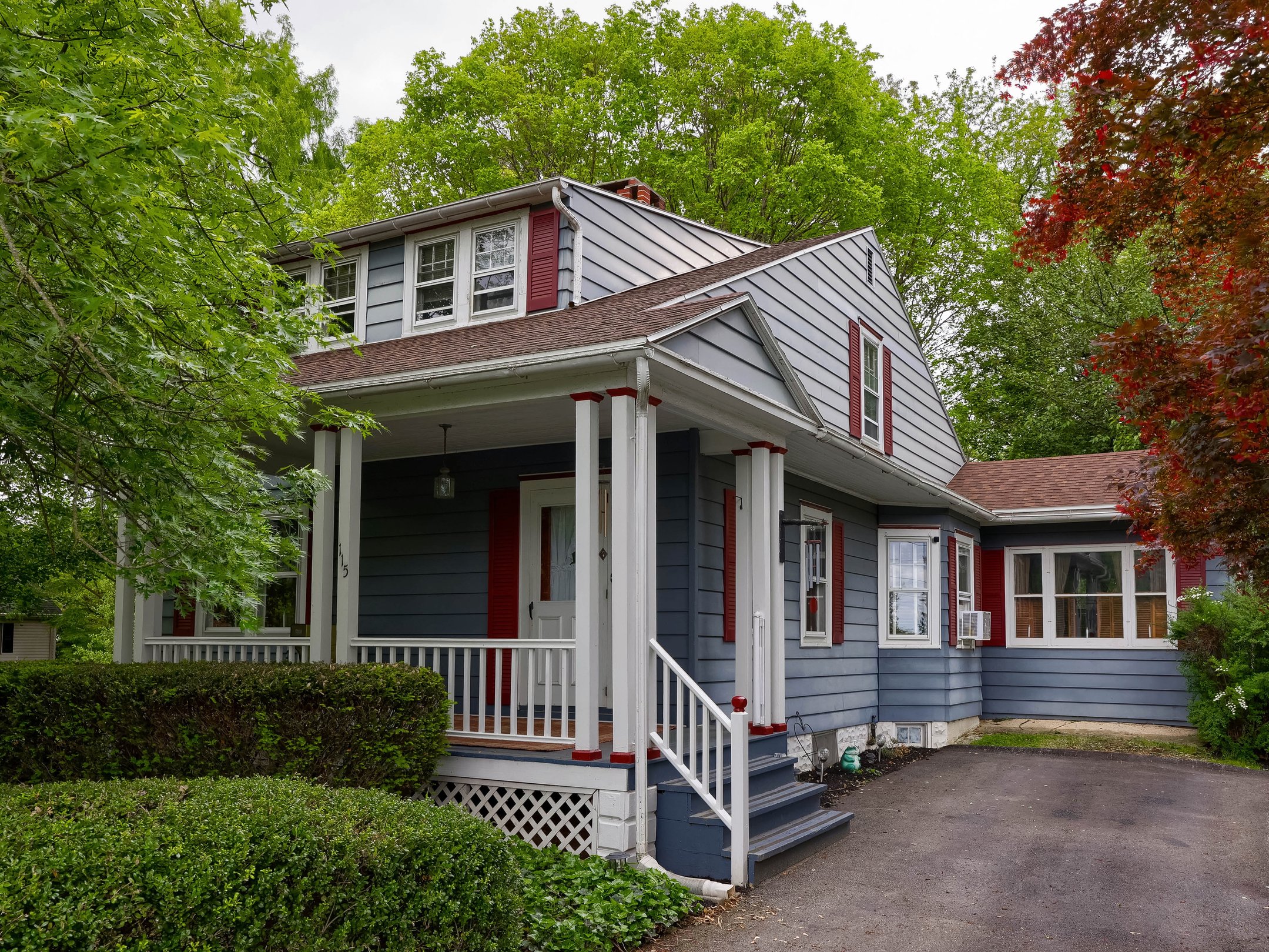  115 Grandview Ave - 物件實景