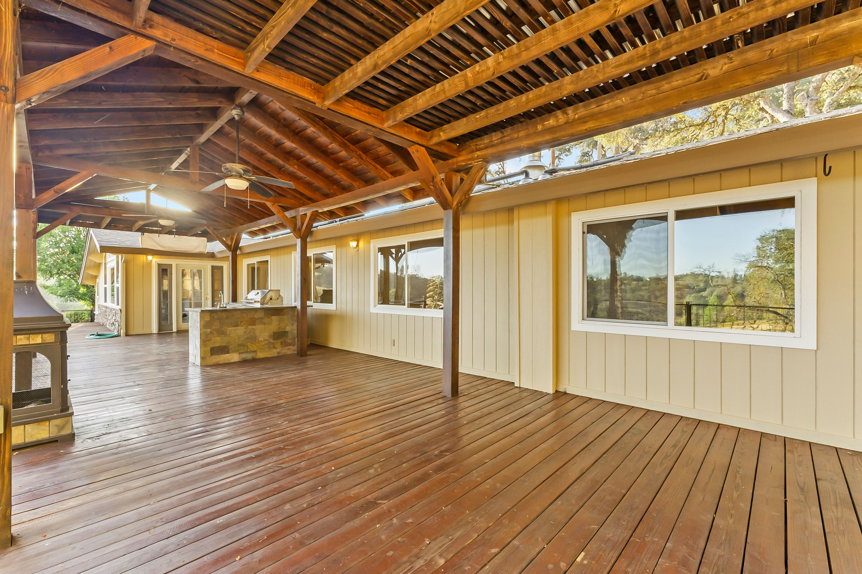  California Equestrian Property with ADU, Horse Arena & Pool - 物件實景