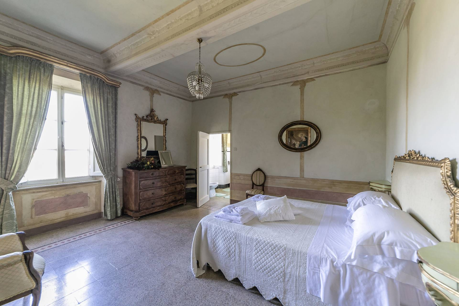 Via di Villa Bianca, Montepulciano, Siena, 53045, IT, 10 Bedrooms Bedrooms, ,10 BathroomsBathrooms,Residential,For Sale,Via di Villa Bianca,1311375