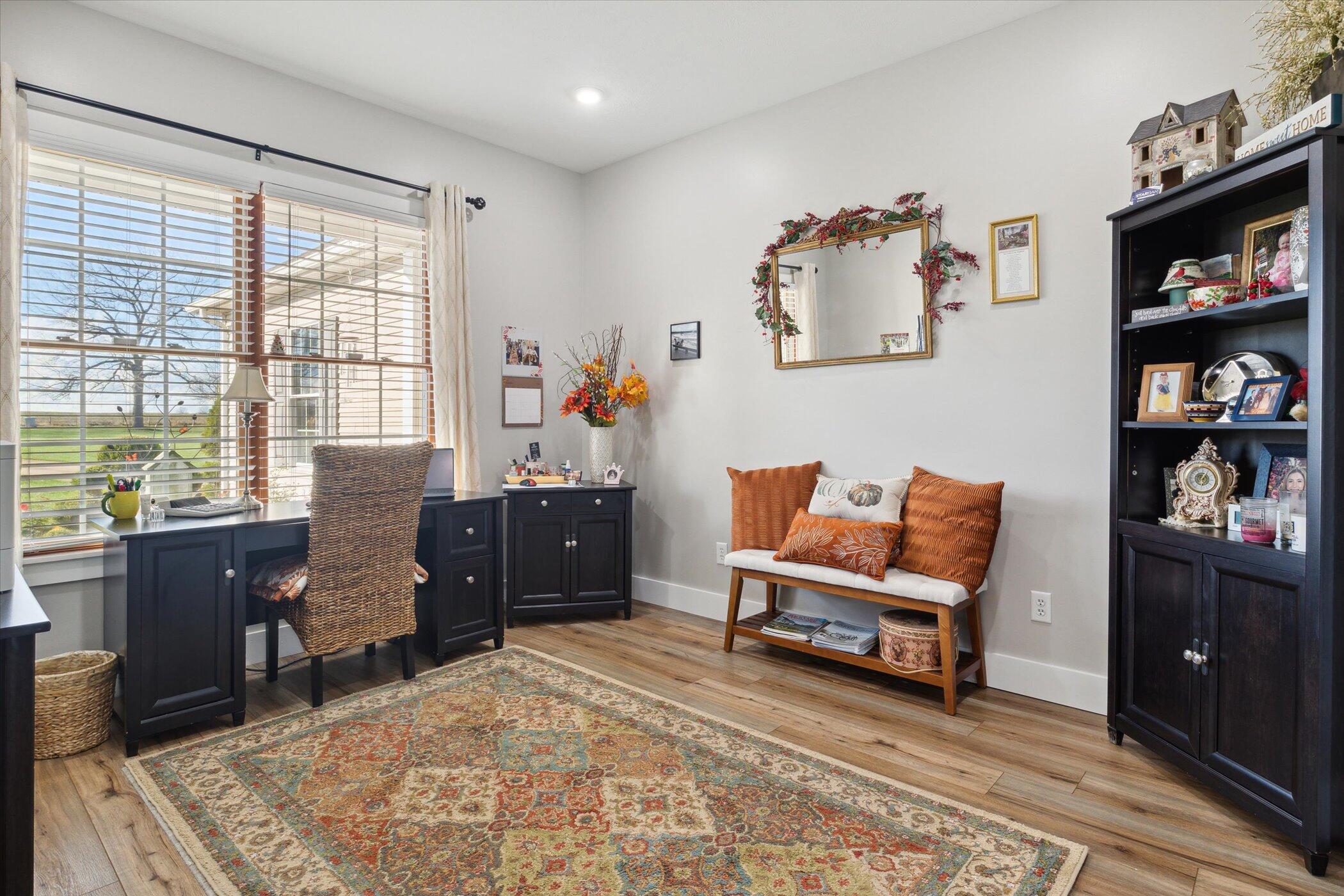 Edwardsburg, Michigan, 49112, United States, 4 Bedrooms Bedrooms, ,4 BathroomsBathrooms,Residential,For Sale,1989598