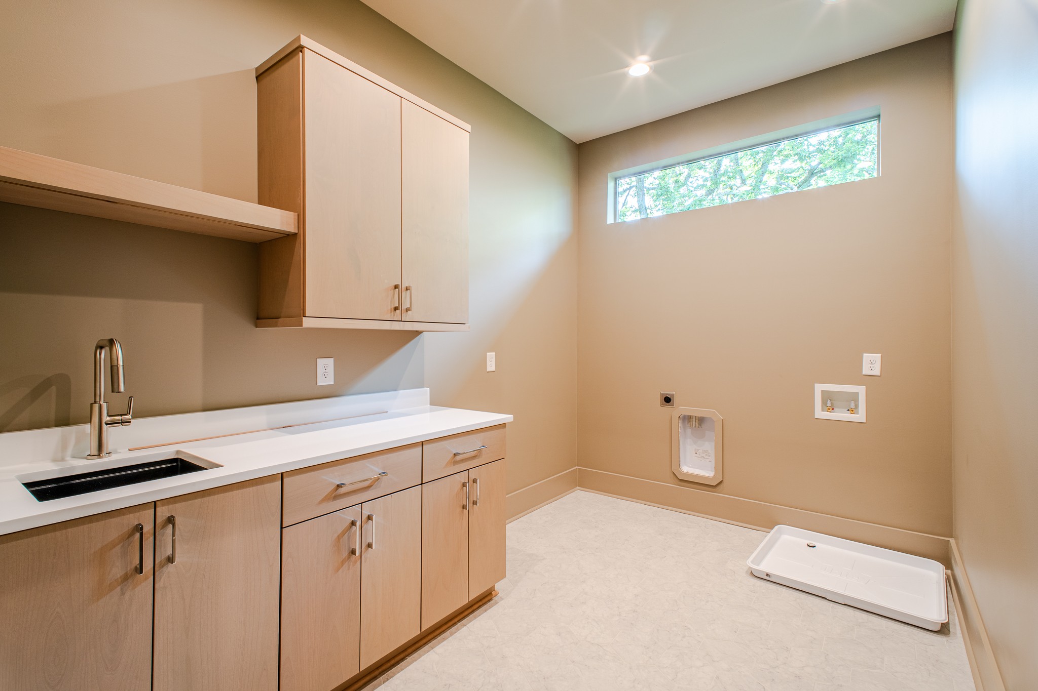 Nashville, Tennessee, 37212, United States, 4 Bedrooms Bedrooms, ,4 BathroomsBathrooms,Residential,For Sale,1792994