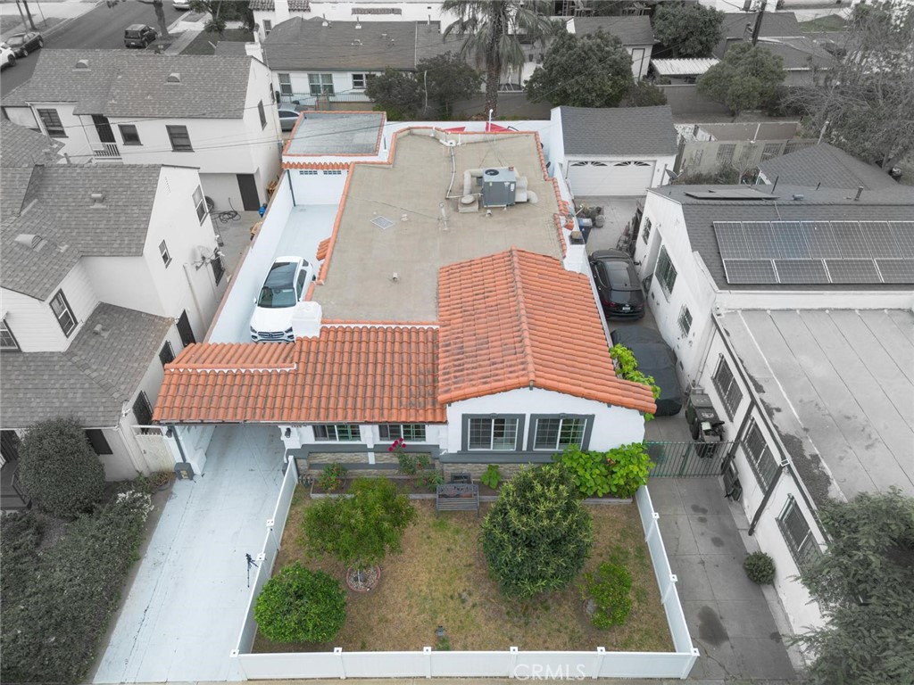 Los Angeles, California, 90043, United States, 3 Bedrooms Bedrooms, ,2 BathroomsBathrooms,Residential,For Sale,1921783