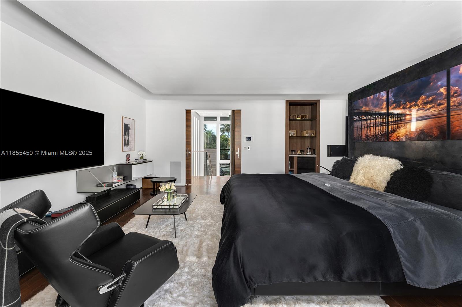 Miami Beach, Florida, 33140, United States, 5 Bedrooms Bedrooms, ,8 BathroomsBathrooms,Residential,For Sale,1918042