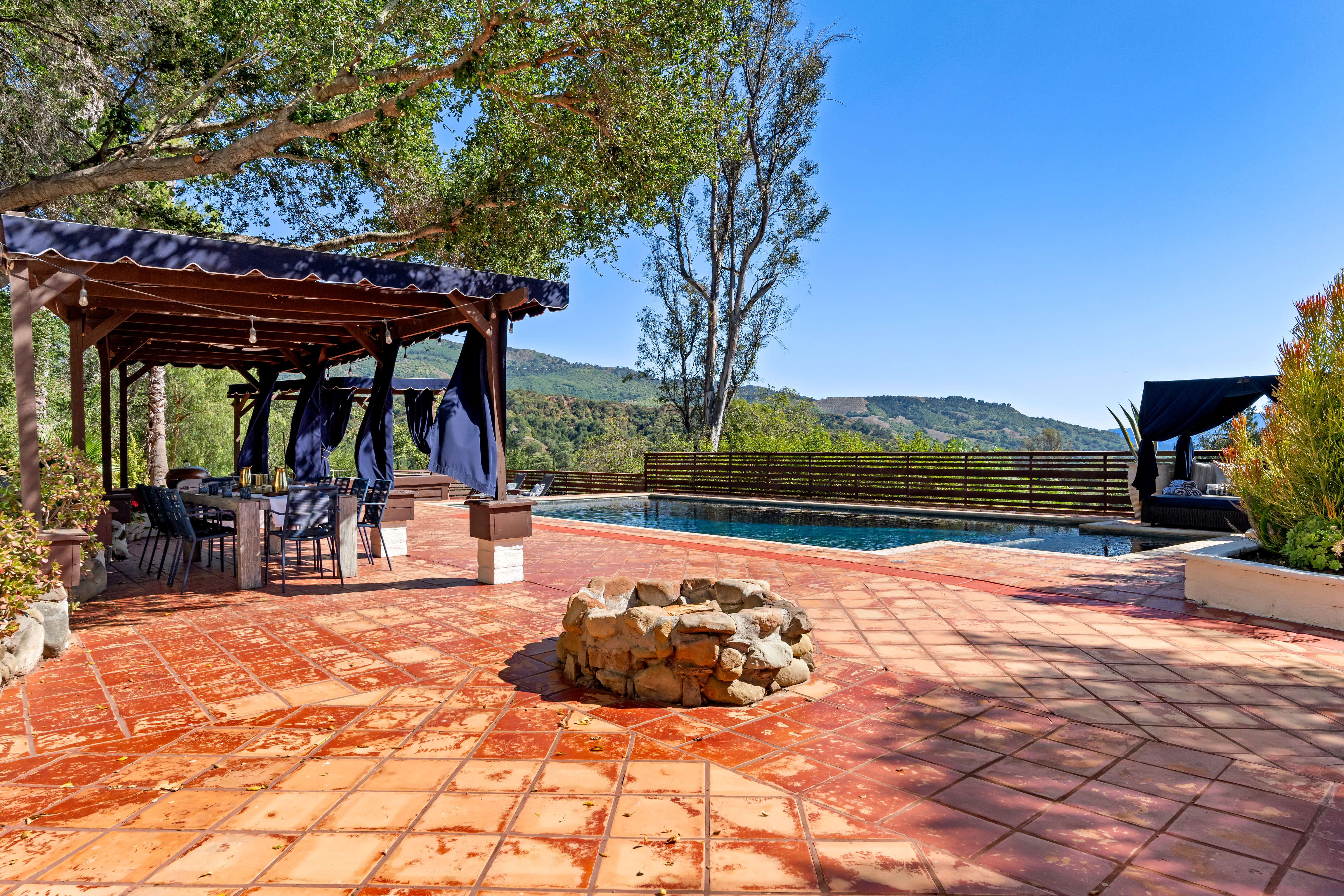  1002 Country Club Drive, Ojai, CA 93023 - 物件實景